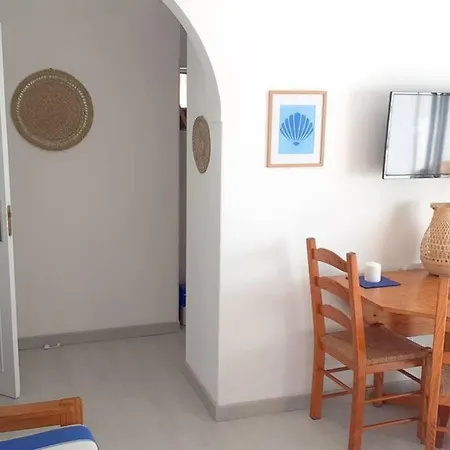 Cozy Beach Front דירה
